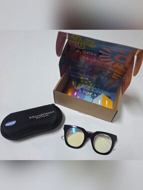 MicroVision Optical Lucinda Blue Light Readers +2.00 New